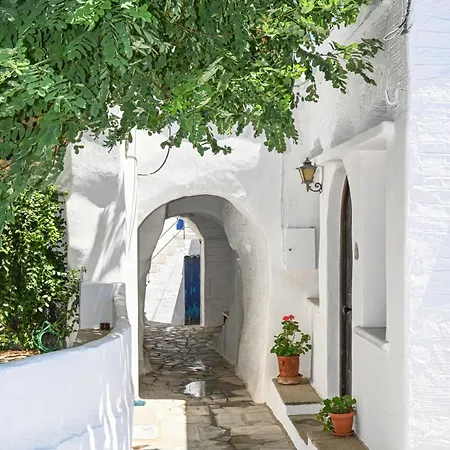 Stone Grey Ferienhaus Arnados