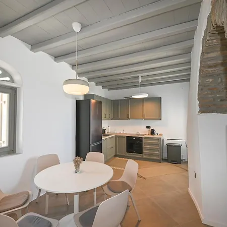 Ferienhaus Stone Grey Arnados